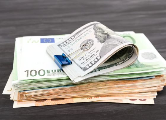 Dollar-Verlust beschleunigt Kapitalabfluss nach Europa