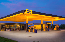 Kraftstoffkosten ziehen weiter an und belasten Verbraucher