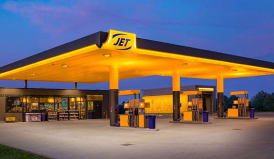 Kraftstoffkosten ziehen weiter an und belasten Verbraucher